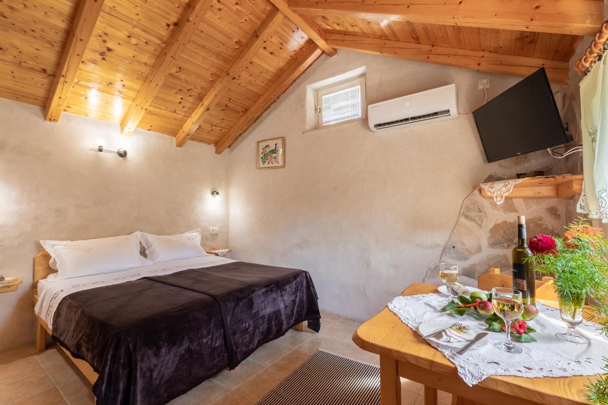 Stone House Harmony Zrnovo