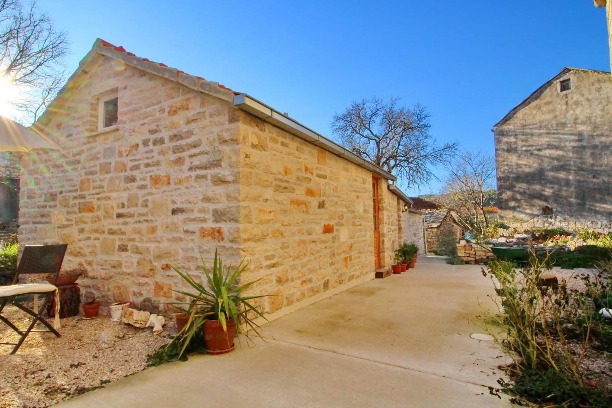 Stone House Harmony *